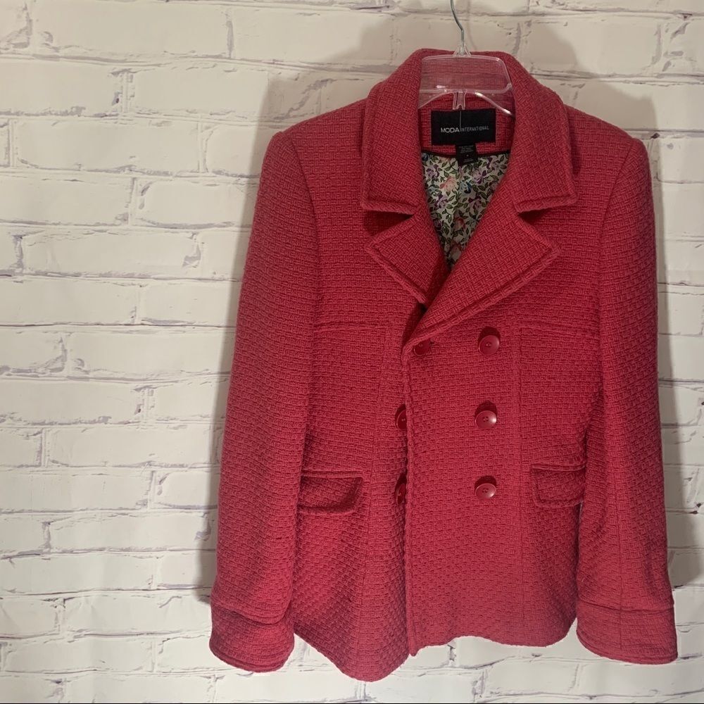 Moda small pink coat